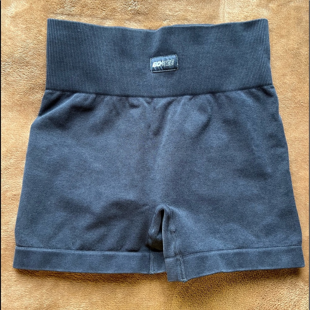 Bo and Tee black gym shorts